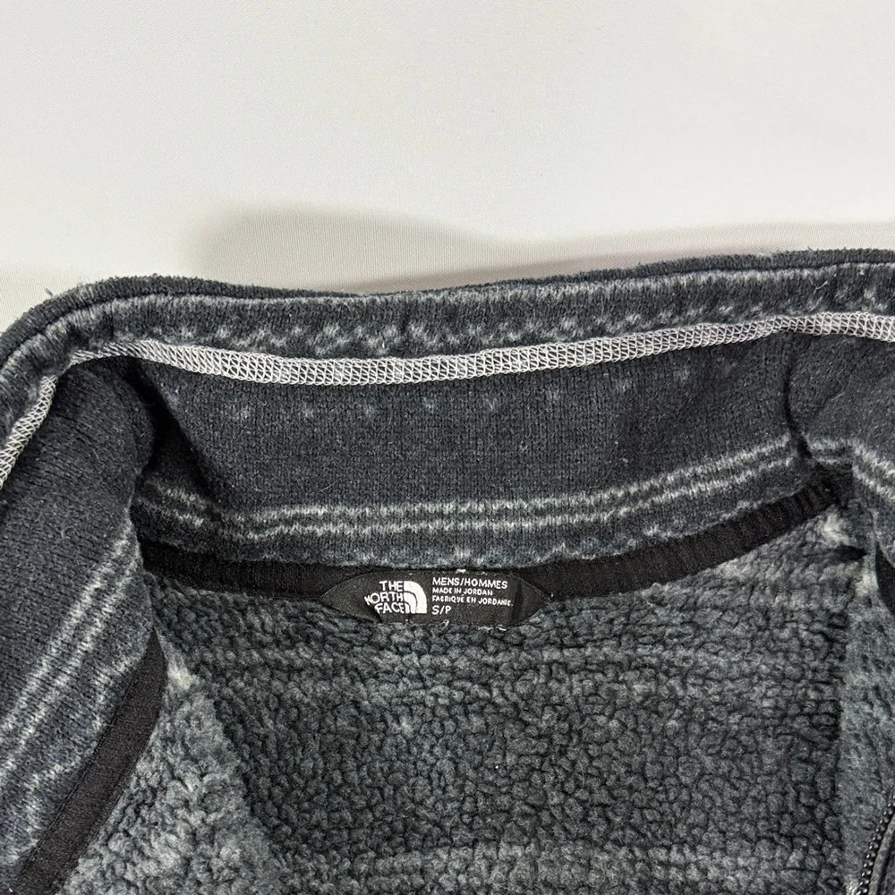 The North Face Black and Gray Patterned Zip-Up Sweater